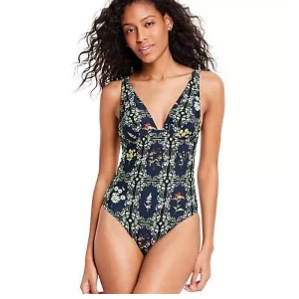 Women's Dainty Floral Tile Print Cheeky One Piece Swimsuit - Agua Bendita